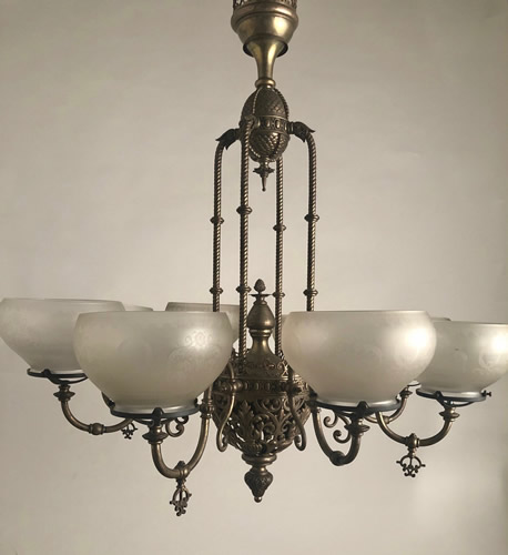 Aesthetic 8 Light Gas And Electric Chandelier